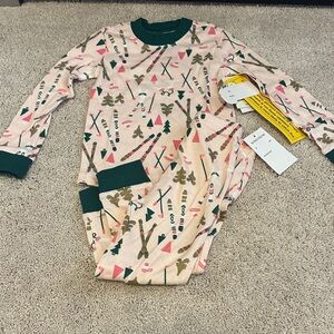 NWT Size 2 Tucker & Tate Pink Xmas Christmas Pajama Set Outfit Fit